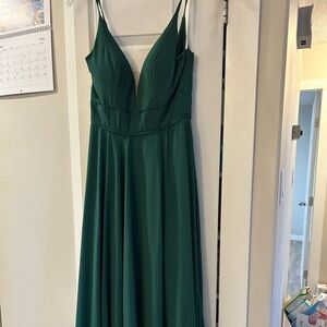 Elegant Green Evening Gown